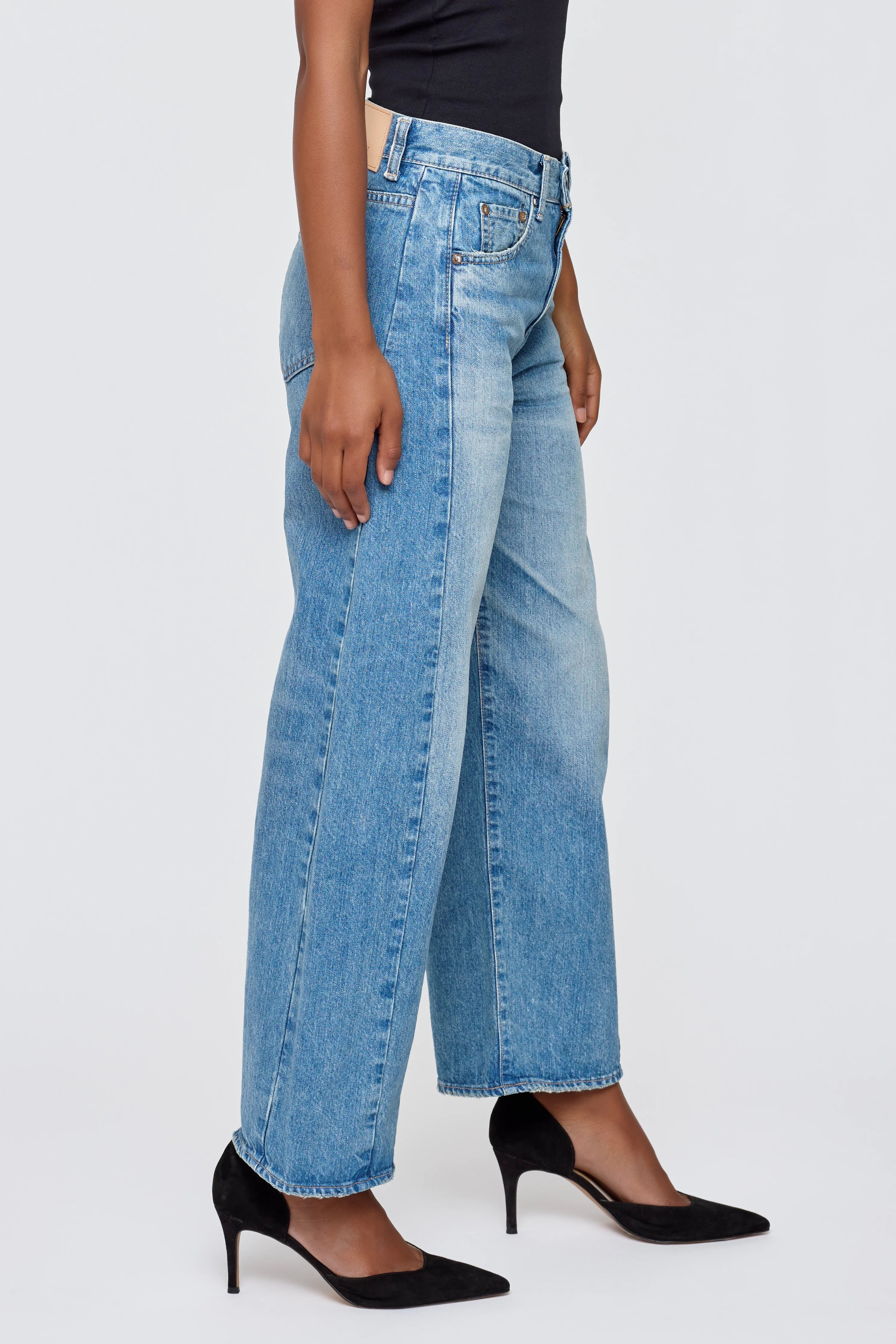 MOU Side Barrel Jeans