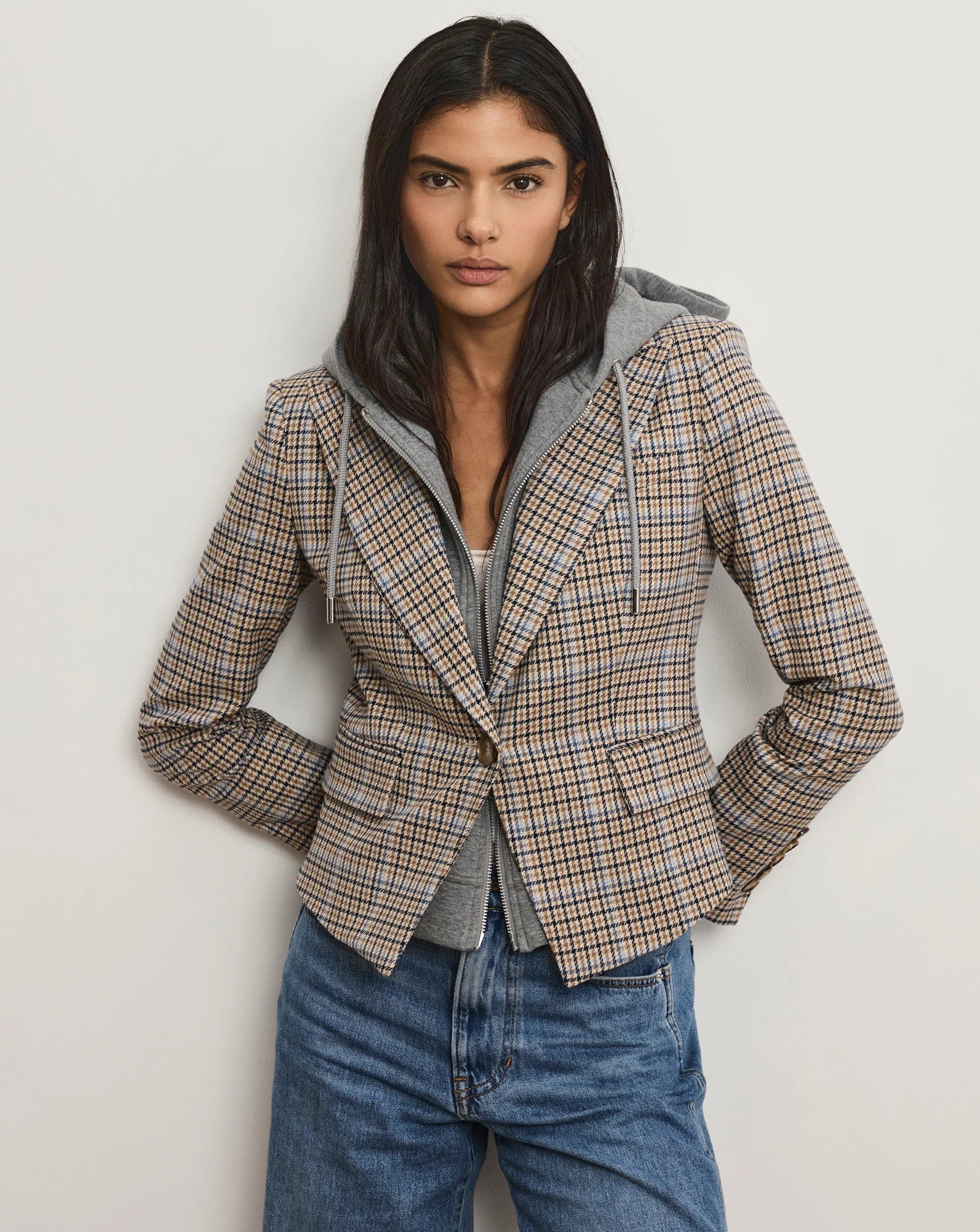VER Plaid Short Blazer