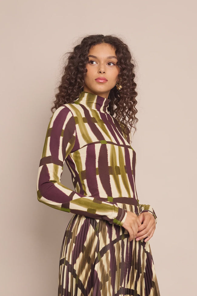 CC Patterned Jersey Mock Neck Top