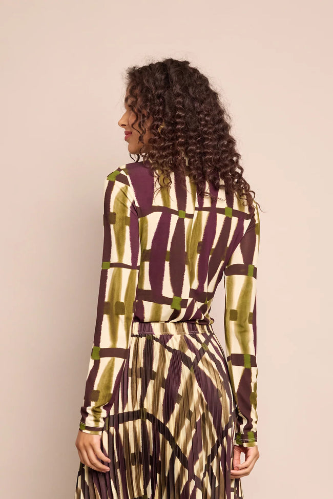 CC Patterned Jersey Mock Neck Top