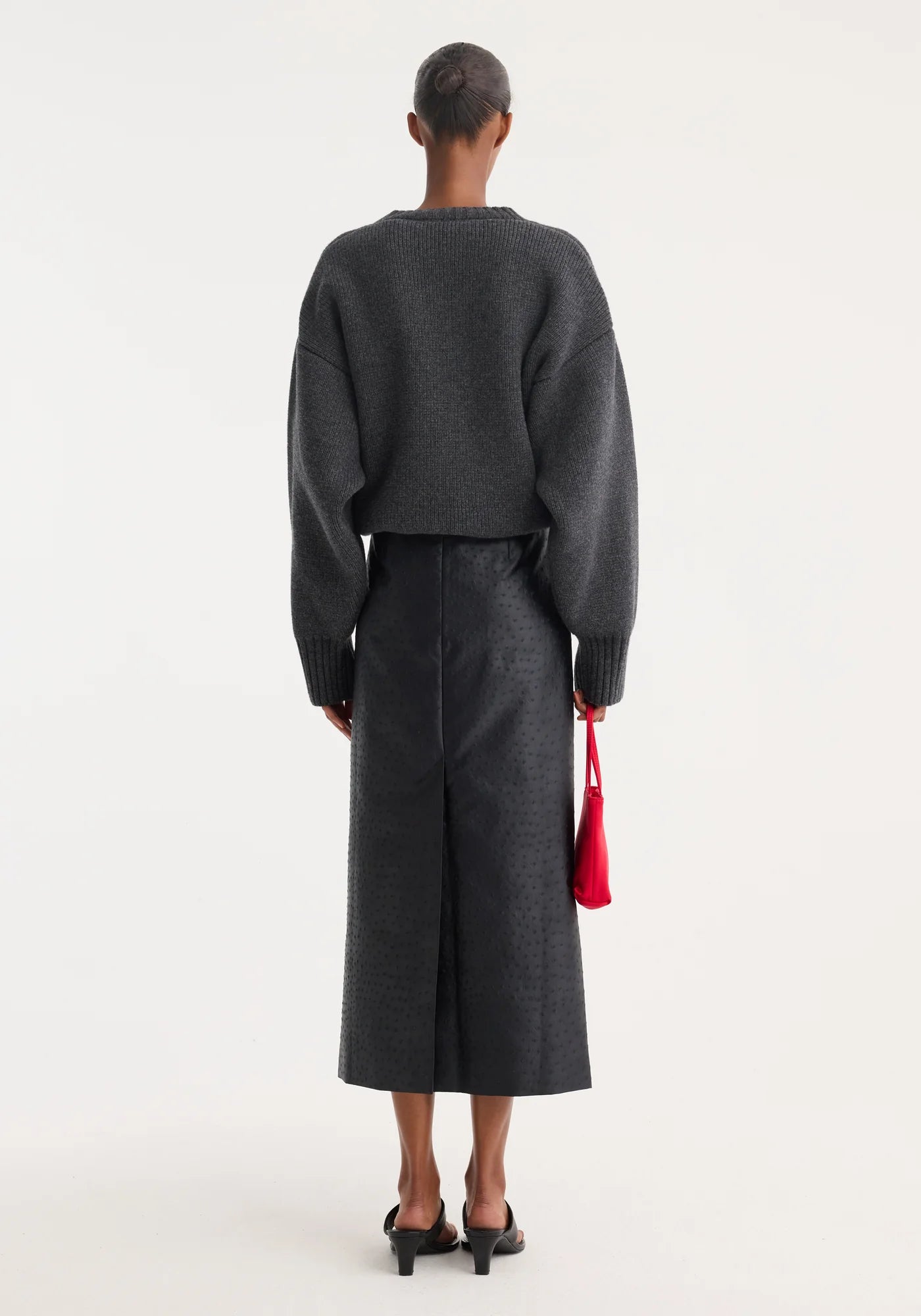 ROH Ostrich Column Skirt