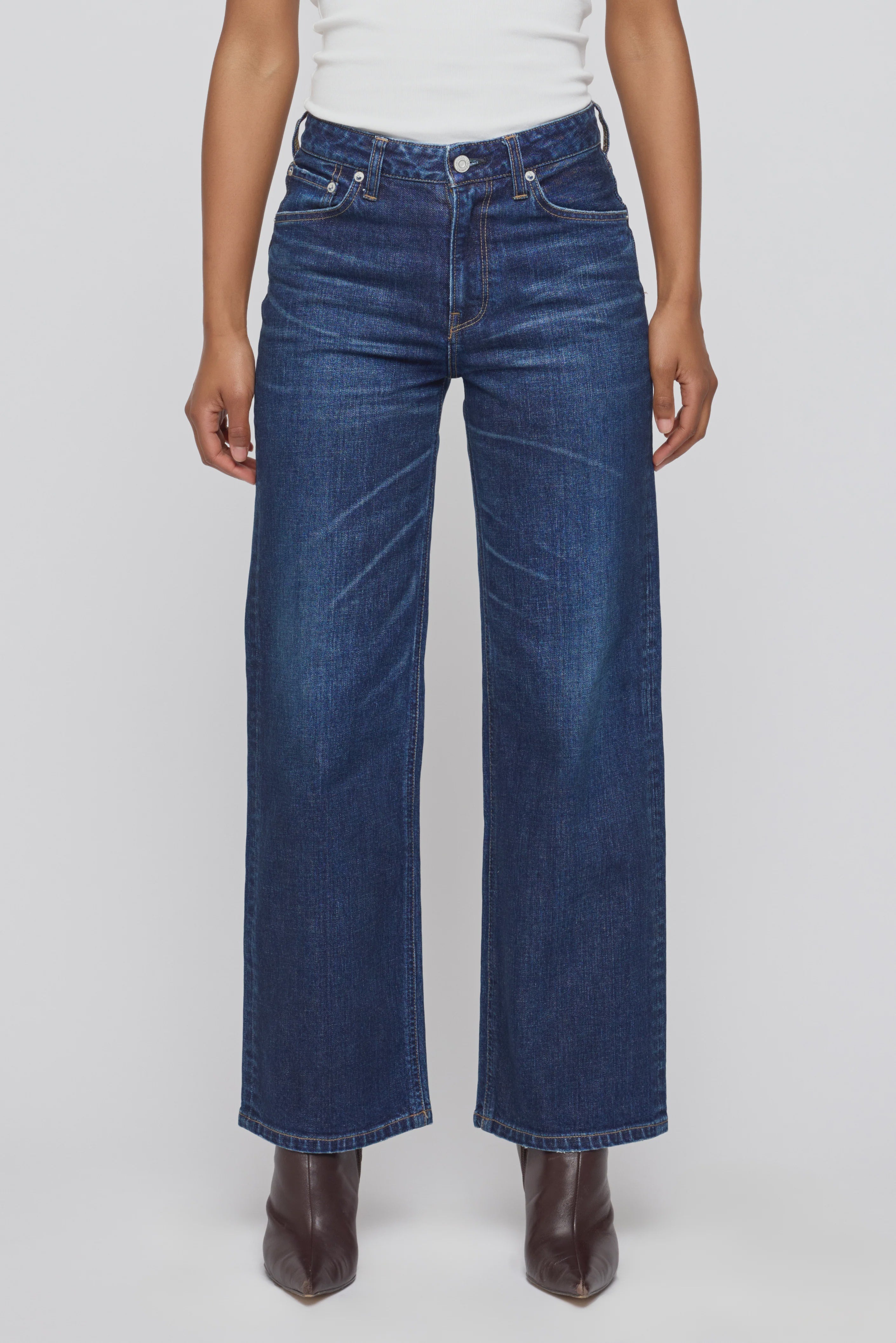 MOU Straight Mid Dark Jeans