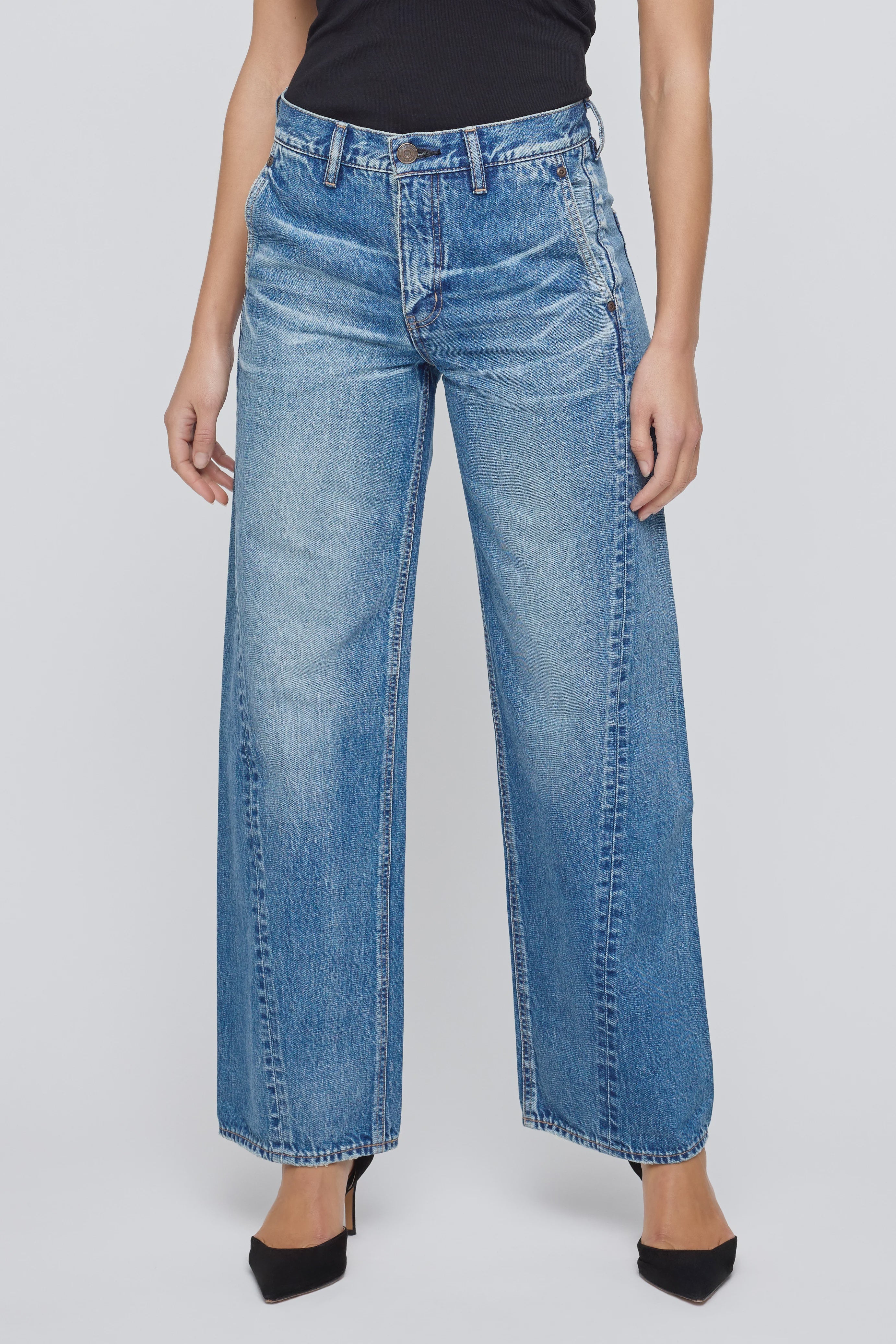 MOU Loose Straight Mid Rise Jean