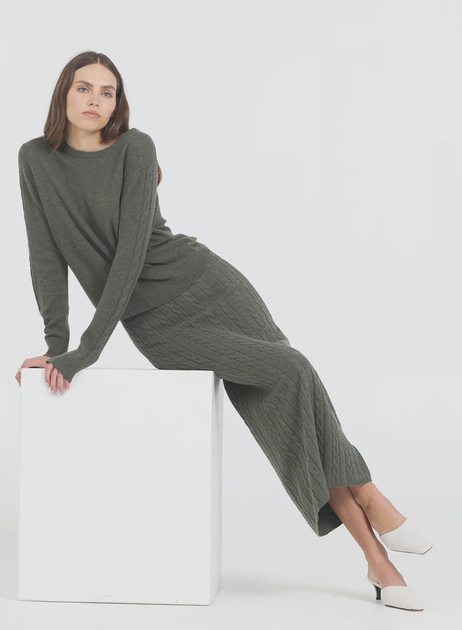 OGD Cableknit Skirt Set