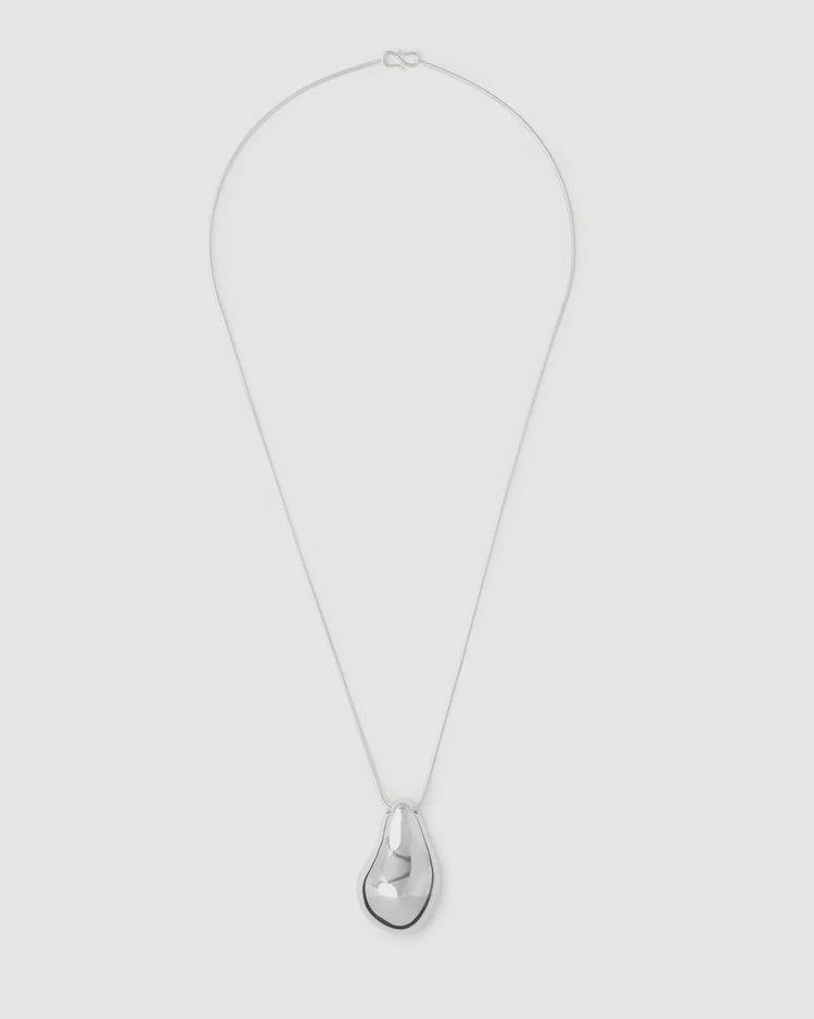 LIE Long Pendant Necklace