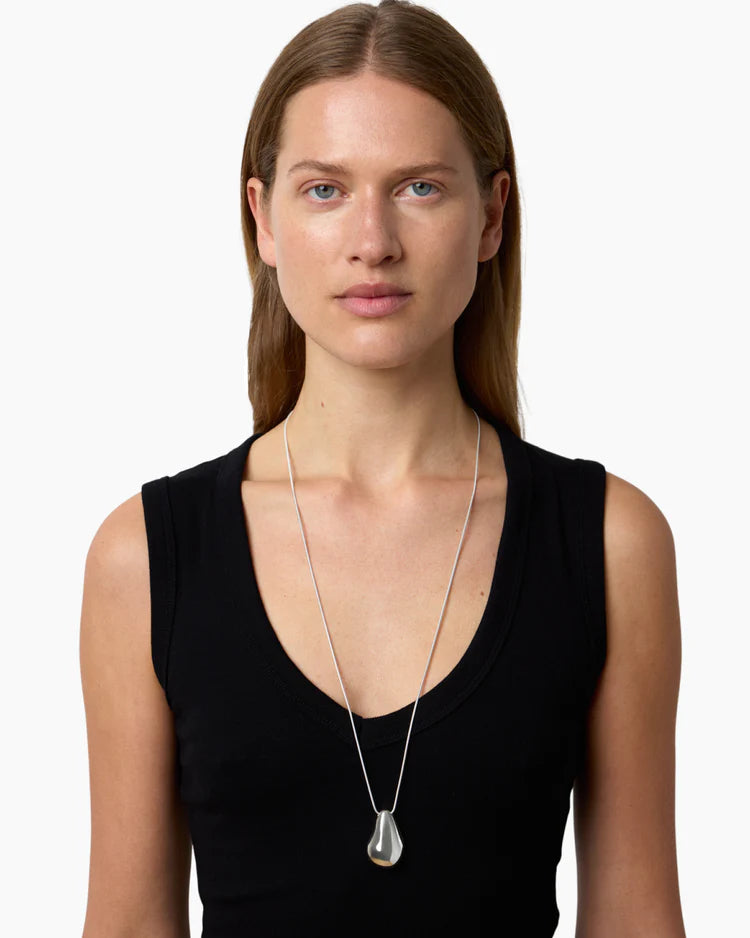 LIE Long Pendant Necklace