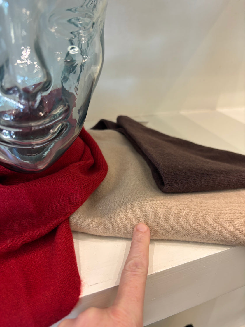 WHI Cashmere Neckerchief