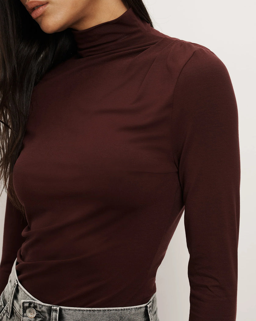 VER Long Sleeve Stretch Mock Top