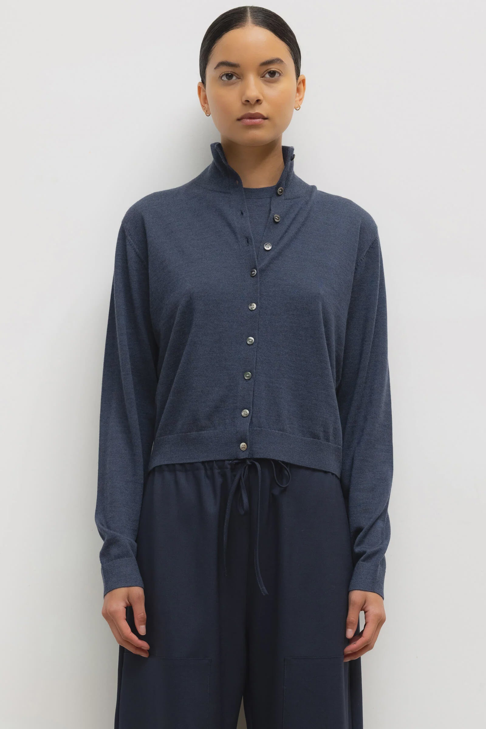 LES Mockneck Cardigan