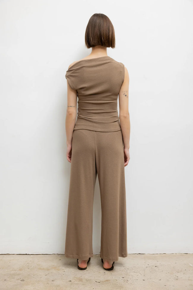 LES Asymmetric Ruched Top