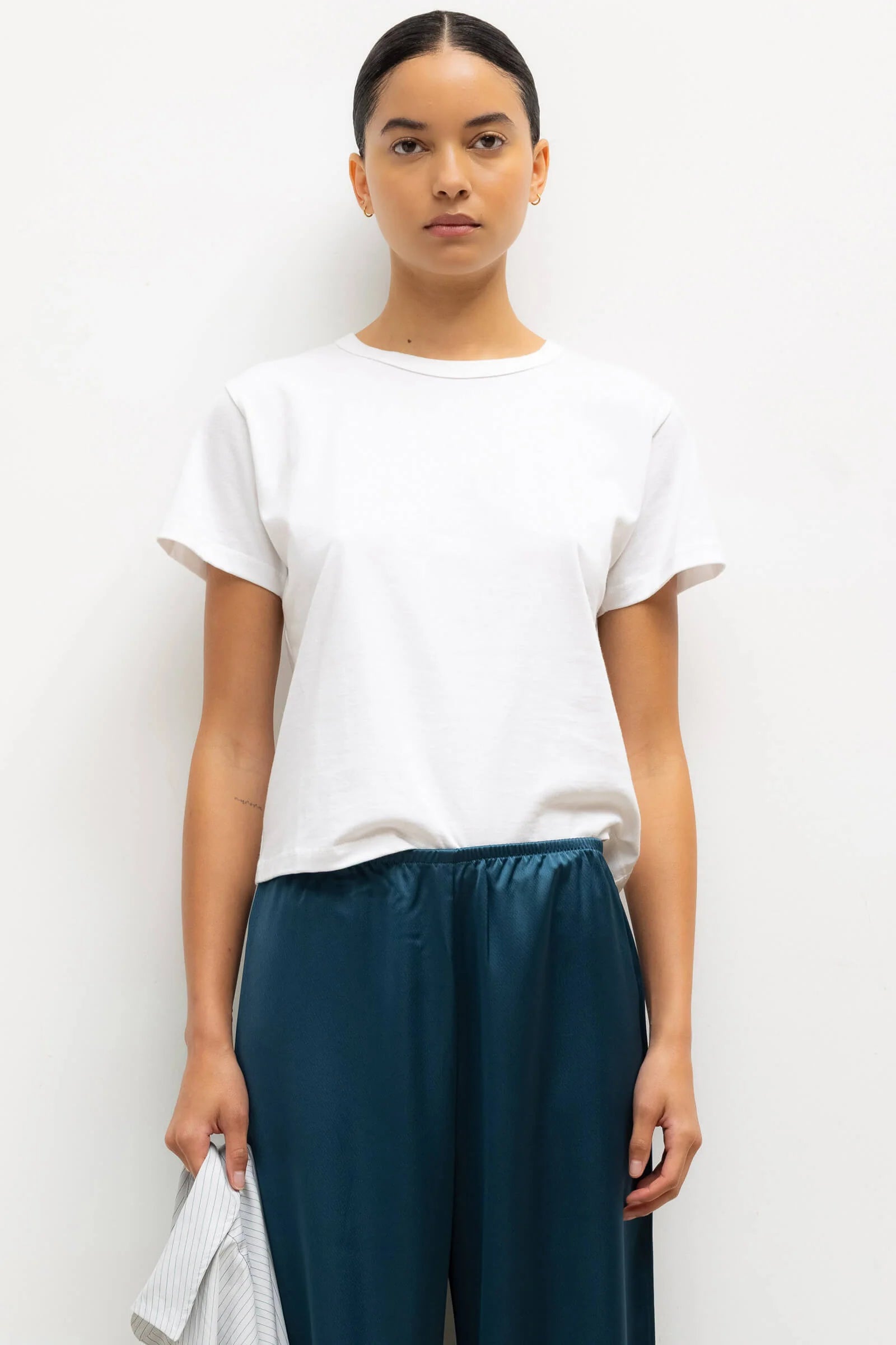 LES Basic Crew Tee