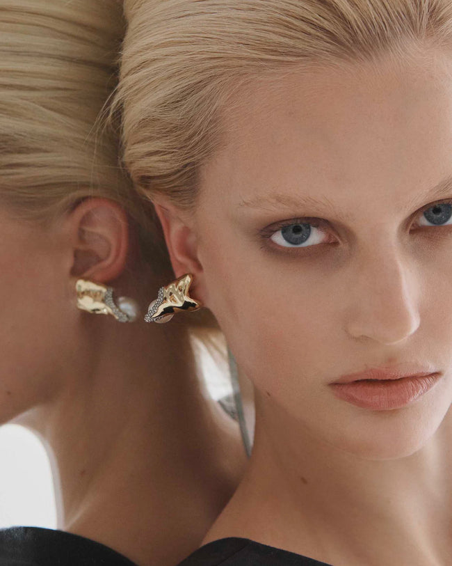 DEM Melted Pearl Earrings