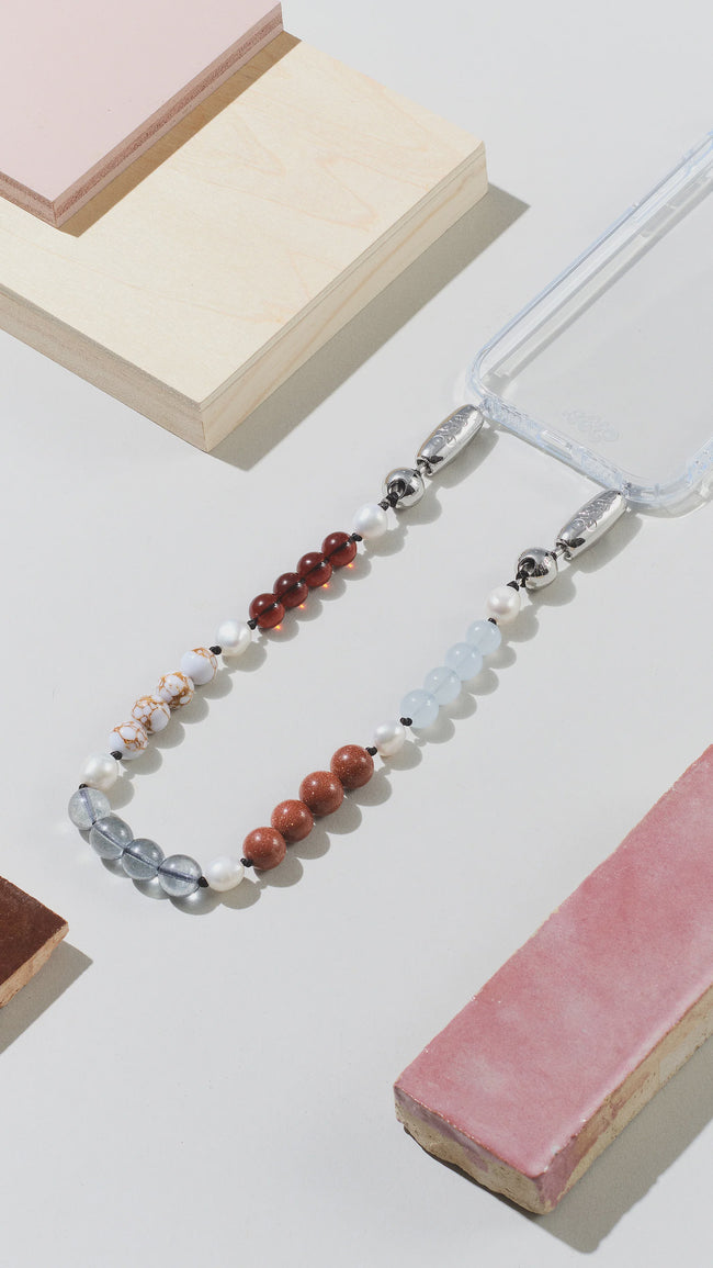 OSS Stone Pearl Wristlet
