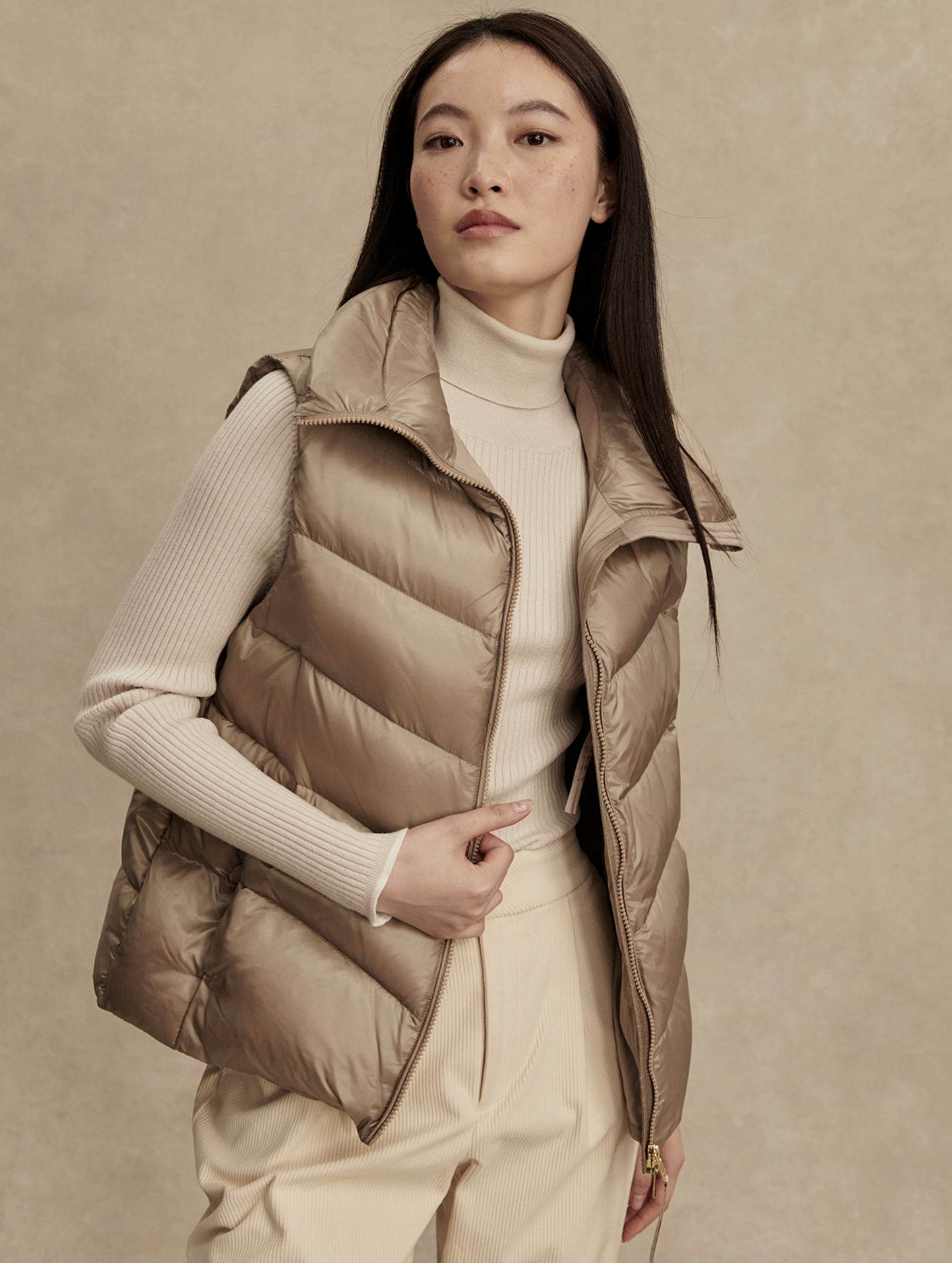 VAR Light Down Puffer Vest