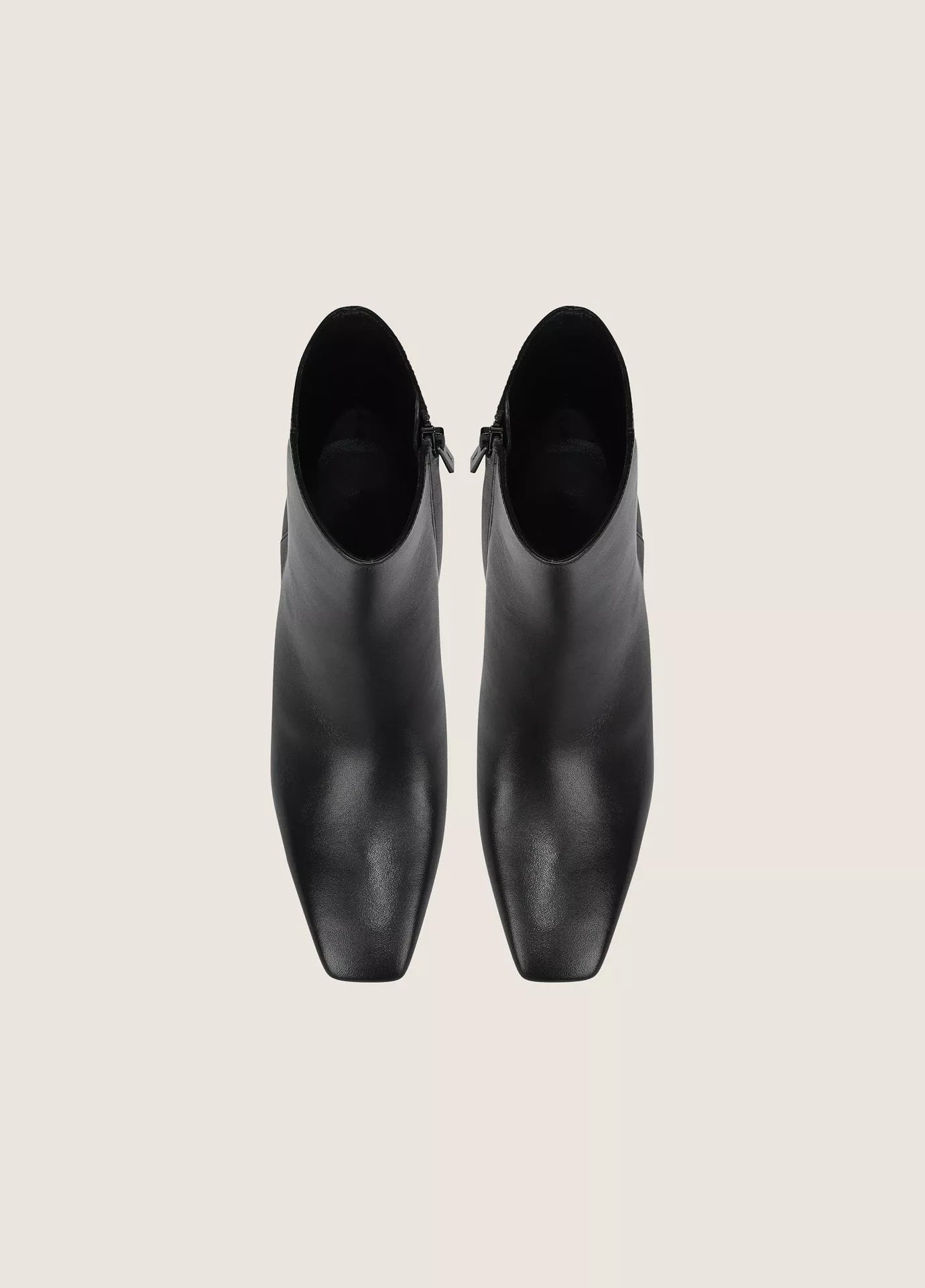 VIN Leather Ankle Boot