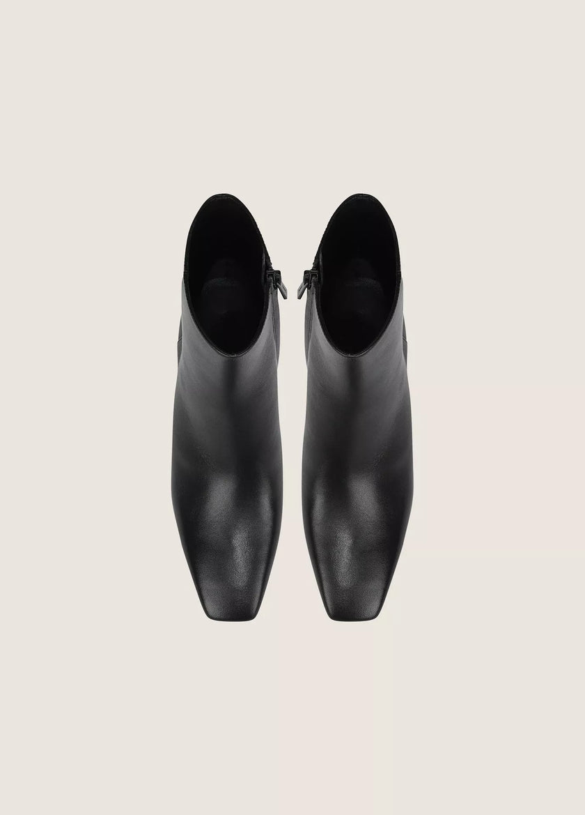 VIN Leather Ankle Boot