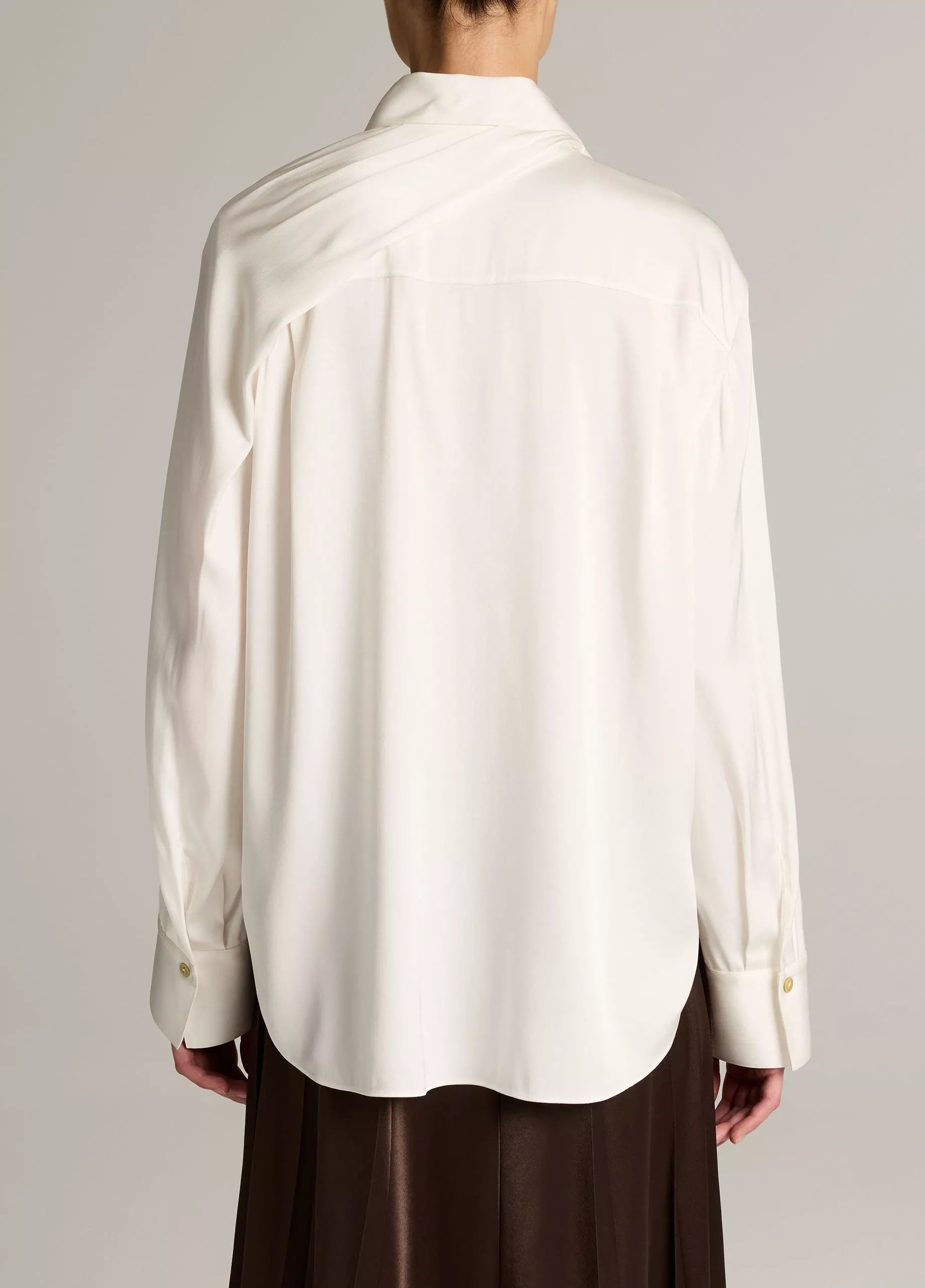 VIN Scarf Tie Shirt