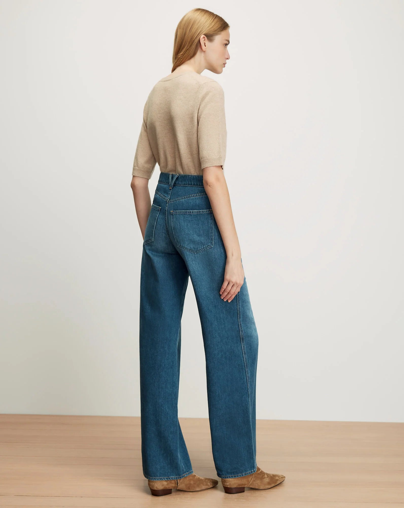 VER Mid Rise Wide Leg Jean