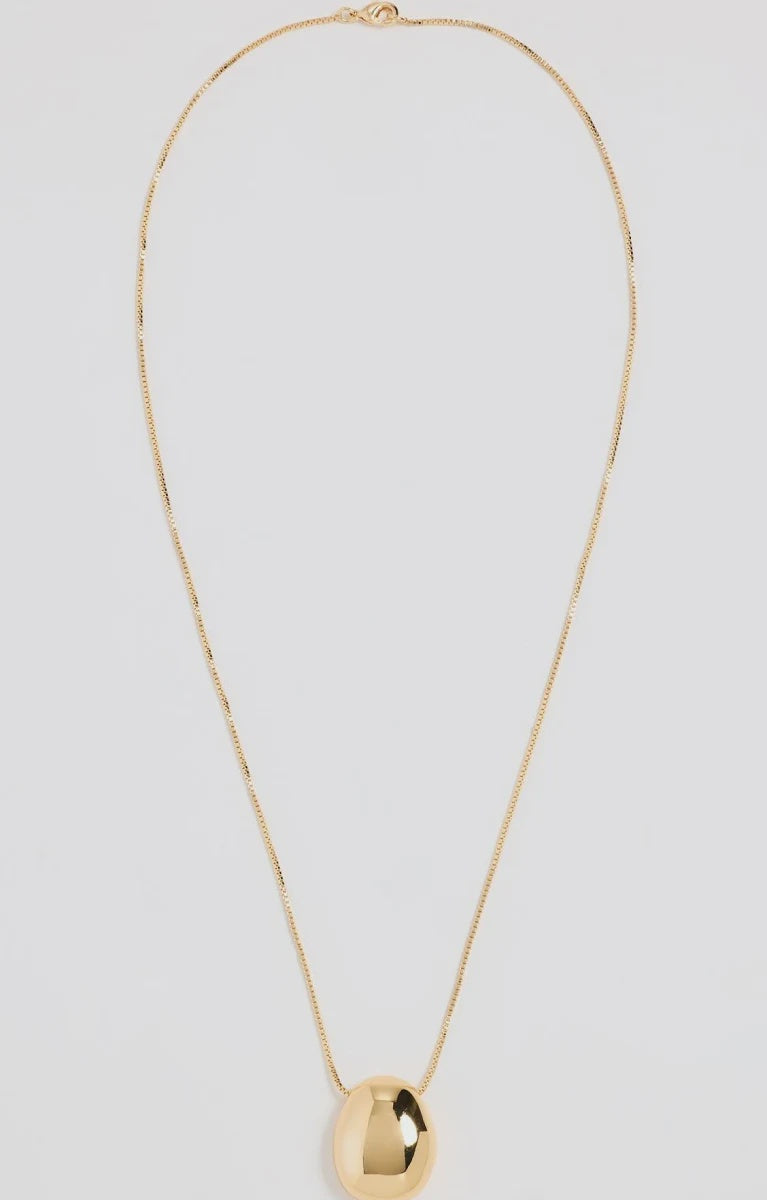 SHA Gold Pendant Necklace