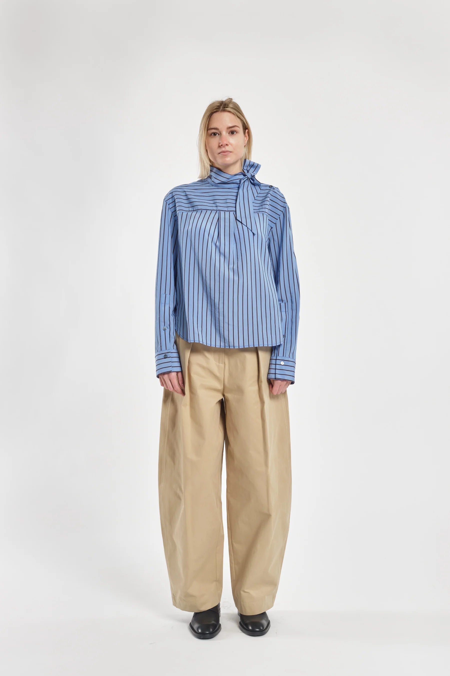 TEL Striped Blouse w Neck Tie